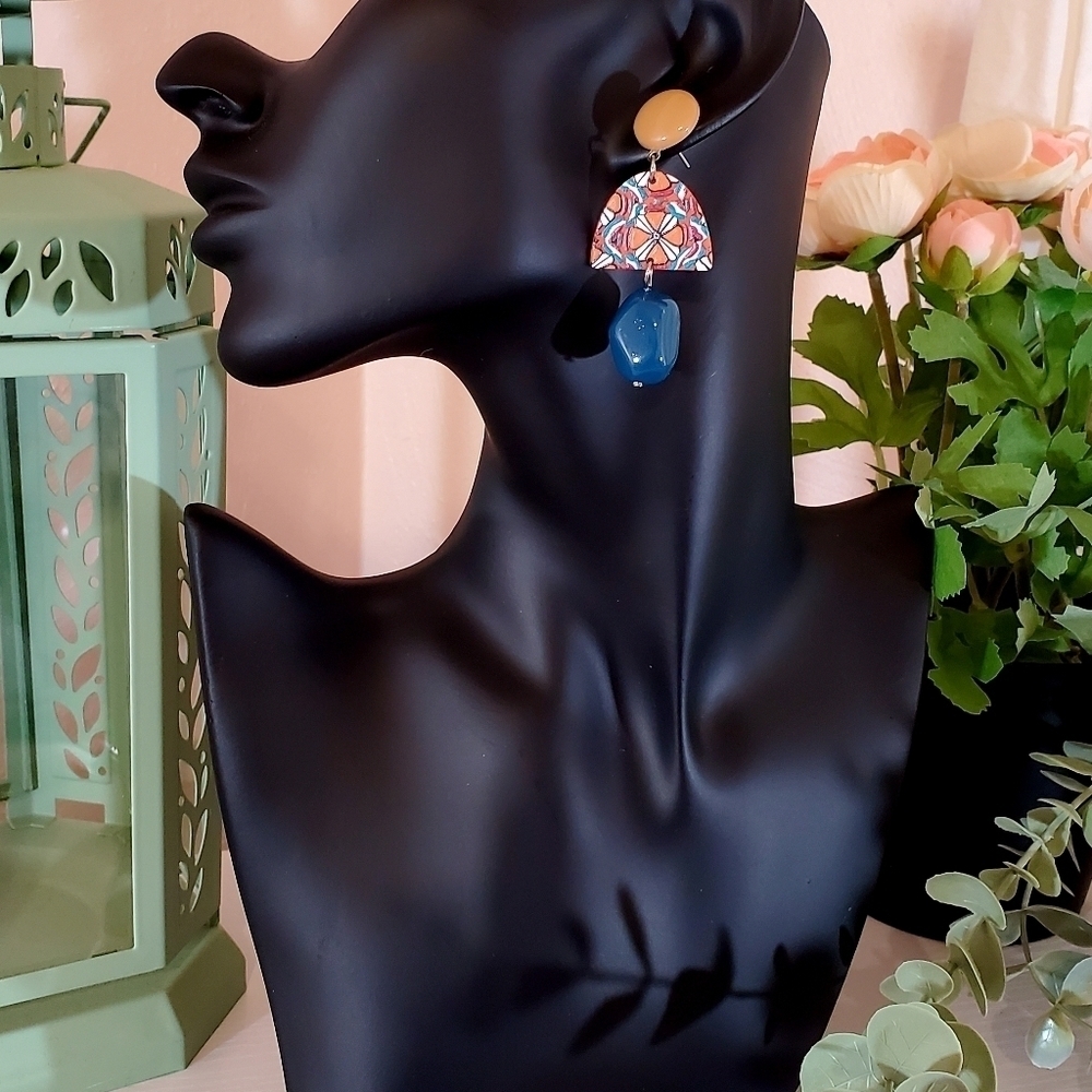 Fiesta Abstract Mushroom Post Earrings